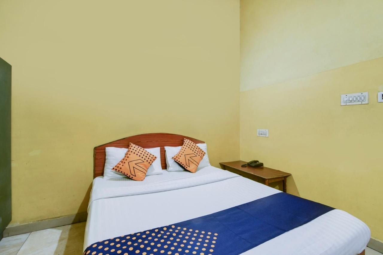 Spot On 74228 Galaxy Comforts Hotel Narasimharaja Puram Ngoại thất bức ảnh