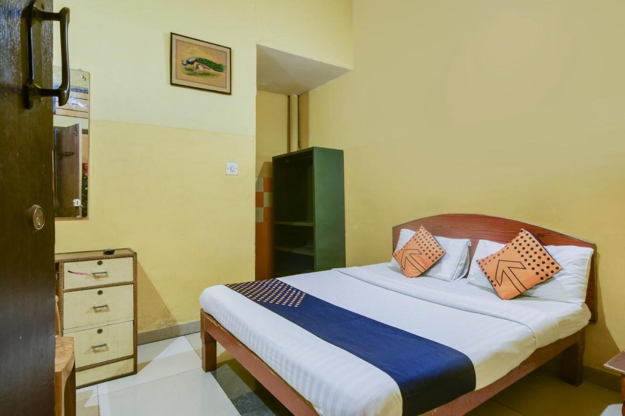 Spot On 74228 Galaxy Comforts Hotel Narasimharaja Puram Ngoại thất bức ảnh