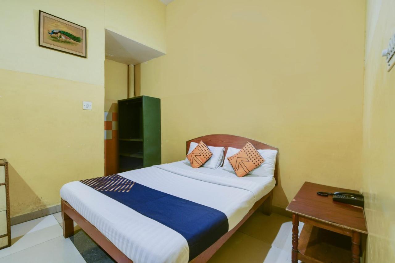 Spot On 74228 Galaxy Comforts Hotel Narasimharaja Puram Ngoại thất bức ảnh